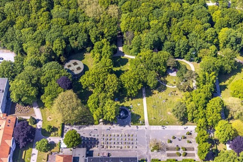Aerial view of the spa hotel Hamm, spa hotel Bad Hamm, largest beer garden in Hamm, next to the