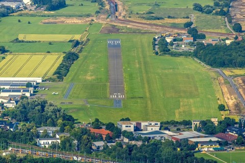 Aerial photograph, Hamm-Lippewiesen airfield, Heessen, Hamm, Ruhr area, North Rhine-Westphalia,