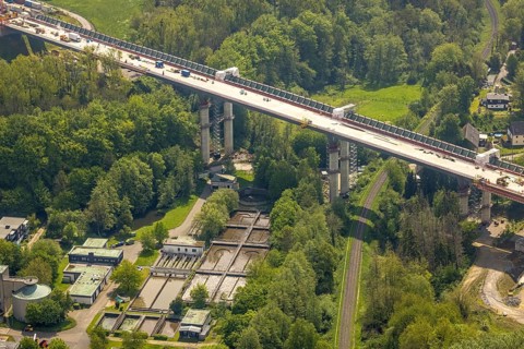 Aerial view, Angerbachtal bridge, new motorway section of the A44, gap closure between Ratingen-Ost
