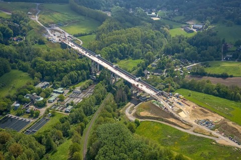 Aerial view, Angerbachtal bridge, new motorway section of the A44, gap closure between Ratingen-Ost