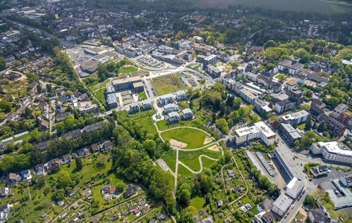 Aerial view, Thormälenpark, Hefelmannpark and Heiligenhaus public library, Leubeck, Heiligenhaus,