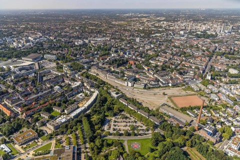 Aerial view, city centre view, Grugaplatz and Grugaweg with bridge Rüttenscheider Straße, fabric
