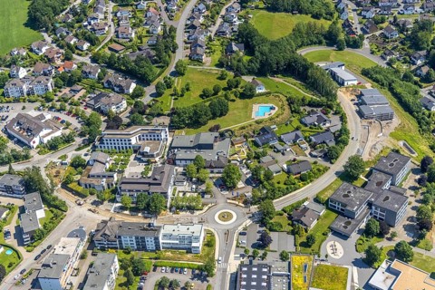 Aerial view, town hall Finnentrop Am Markt, Finto swimming pool, Bigge-Lenne comprehensive school,