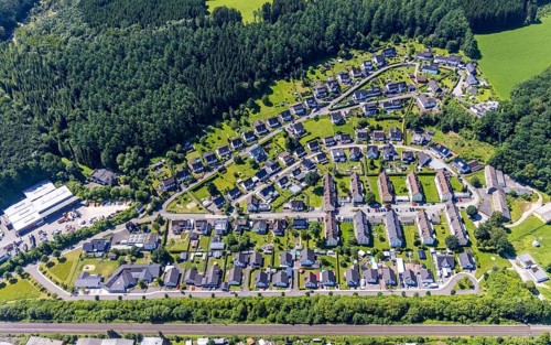 Aerial view, housing estate Graf-von-Plettenberg-Straße, Bamenohl, Finnentrop, Sauerland, North