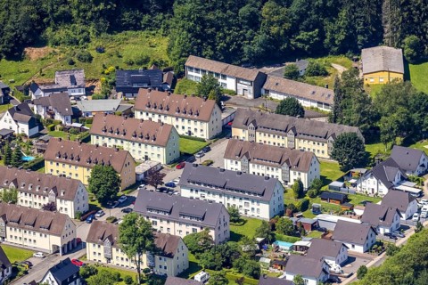 Aerial view, housing estate with multi-family houses Graf-von-Plettenberg-Straße, Bamenohl,