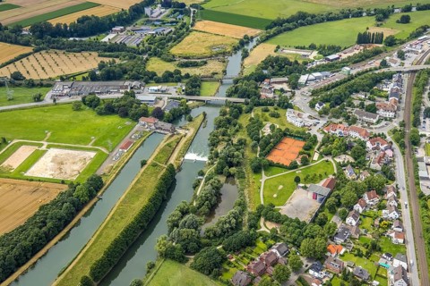 Aerial view, a week ago there was still land under water at this point - the Ruhr was flooding,