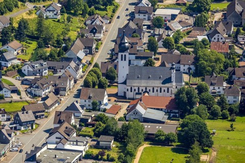 Aerial view, Church of St. Matthias in Fretter, Finnentrop, Sauerland, North Rhine-Westphalia,