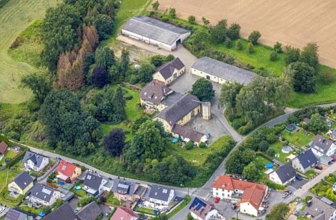 Aerial view, Metallverarbeitung Finkendei GmbH in the district Frohnhausen in Fröndenberg/Ruhr,