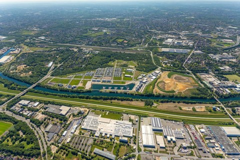 Aerial view, Graf Bismarck city quarter on the Rhine-Herne Canal, Marina Bismarck, Schalke-Nord,