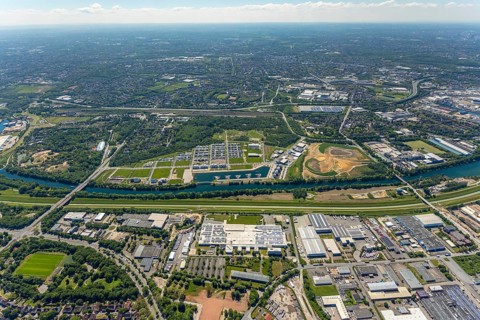 Aerial view, Graf Bismarck city quarter on the Rhine-Herne Canal, Marina Bismarck, Schalke-Nord,