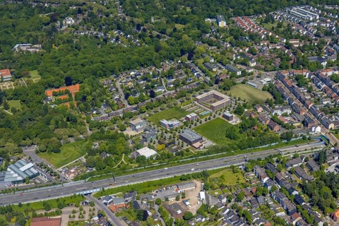 Aerial view, Büropark Schloss Berge, motorway A2, Erle, Gelsenkirchen, Ruhr area, North