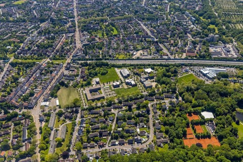 Aerial view, Büropark Schloss Berge, motorway A2, Erle, Gelsenkirchen, Ruhr area, North