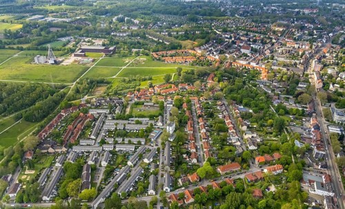 Aerial view, Schüngelberg colliery housing estate and Hugo Schacht 2 colliery, Buer, Gelsenkirchen,