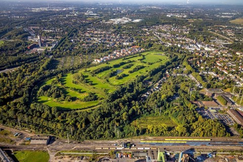 Aerial view, golf course golf club Schloss Horst in the district Horst in Gelsenkirchen, Ruhr area,