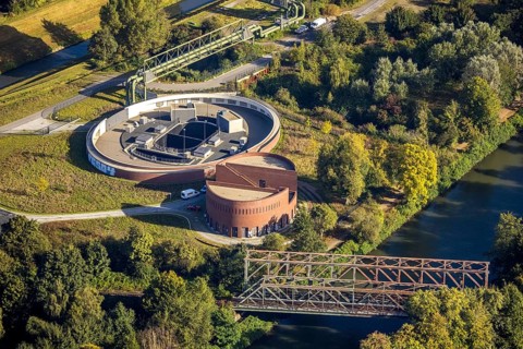 Aerial view, New pumping station building of the Emschergenossenschaft near the Sutumer Brücken on