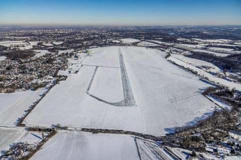 Aerial photo, Airport Essen / Mülheim in winter, Haarzopf, Essen, Ruhr area, North