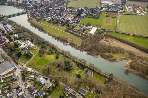 Aerial view, river Ruhr Ruhraue, waterworks Kettwig, Villa Scheidt am Leinpfad, lock Kettwig,