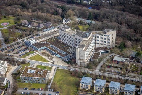Aerial view, Alfried Krupp Hospital, Essen-Rüttenscheid, Essen, Ruhr area, North Rhine-Westphalia,
