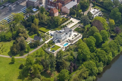 Aerial view, Villa Scheidt am Leinpfad, river Ruhr, Kettwig, Essen, Ruhr area, North