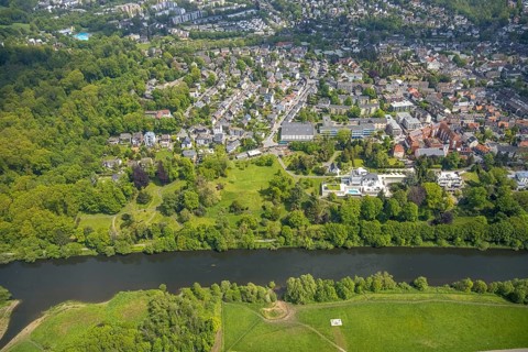 Aerial view, park at the Villa Scheidt on the towpath, river Ruhr, Theodor-Heuss-Gymnasium,