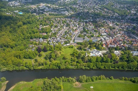 Aerial view, Villa Scheidt am Leinpfad, river Ruhr, Theodor-Heuss-Gymnasium, catholic parish church