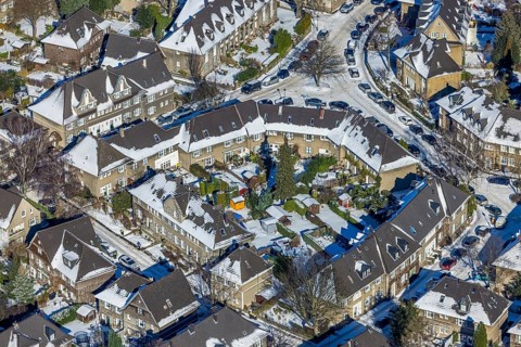 Aerial view, Margarethenhöhe, residential buildings Stiller Weg corner Hoher Weg, gazebos, Essen,