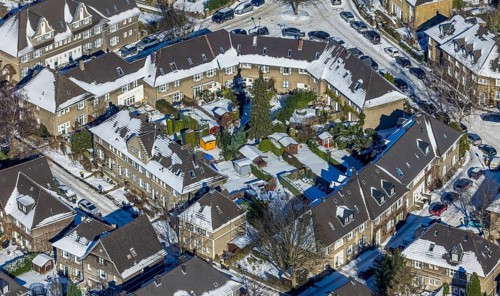 Aerial view, Margarethenhöhe, residential buildings Stiller Weg corner Hoher Weg, gazebos, Essen,