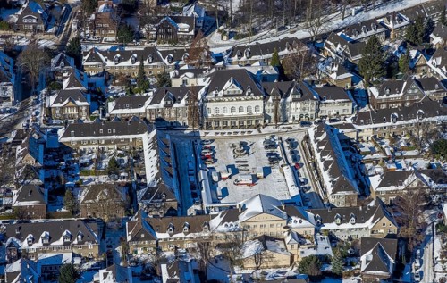 Aerial view, garden city Margarethenhöhe, Kleiner Markt, Gasthaus zur Margarethenhöhe, Essen, Ruhr