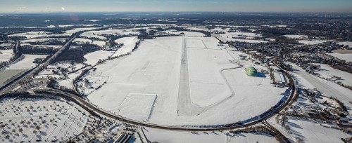 Aerial photo, Airport Essen / Mülheim in winter, Haarzopf, Essen, Ruhr area, North