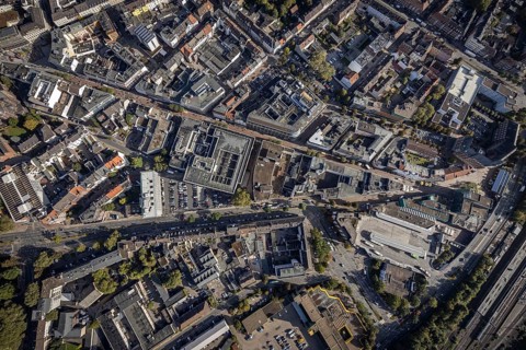 Aerial view, Bahnhofstraße pedestrian zone with Galeria Kaufhof building in the Altstadt district