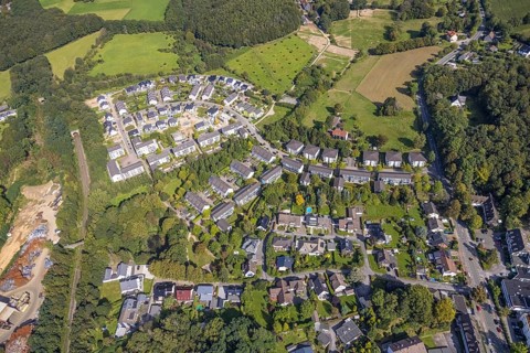 Aerial view, new development area Brunnen am Dr.-Emil-Böhmer-Weg in the district Lindenberg in