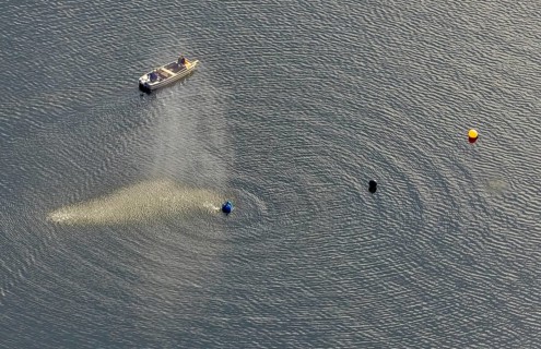 Aerial view, Ennepetalsperre and boat with water fountain in the district Altenbreckerfeld in