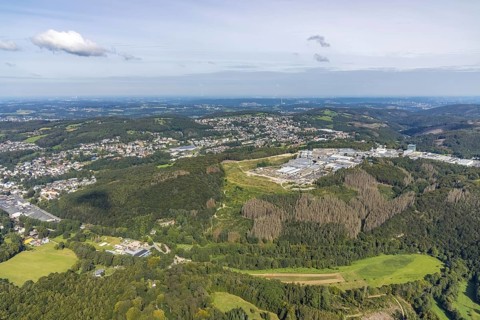 Aerial view, commercial area Jacobstraße with Siegfried Jacob Metallwerke and landfill in the