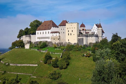 Castle of the Habsburgs, Kyburgers on an almost circular Molasse hill, Lenzburg, Canton Aargau,