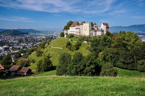 Castle of the Habsburgs, Kyburgers on an almost circular Molasse hill, Lenzburg, Canton Aargau,