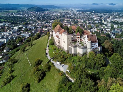 Castle of the Habsburgs, Kyburgers on an almost circular Molasse hill, Lenzburg, Canton Aargau,