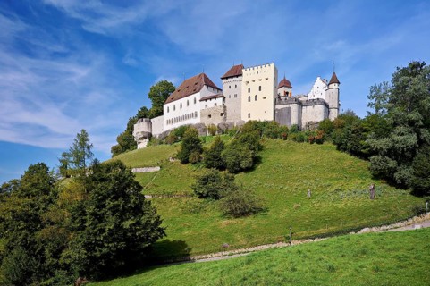 Castle of the Habsburgs, Kyburgers on an almost circular Molasse hill, Lenzburg, Canton Aargau,