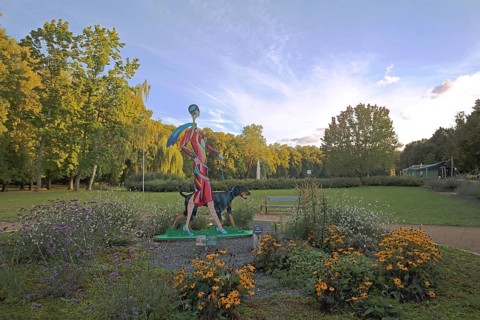 Sculpture Lady with Doberman by Carolin Okon 2017, modern art, colourful elegant female figure