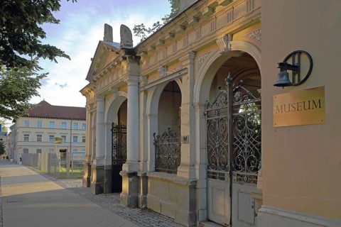 Classicist building built in 1857 by the Bell Museum with bell and inscription, City Museum,