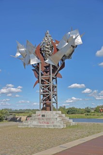 Sculpture Salt Flower by Anders Nyborg 1997, landmark, symbol for salt crystal, salt, stainless