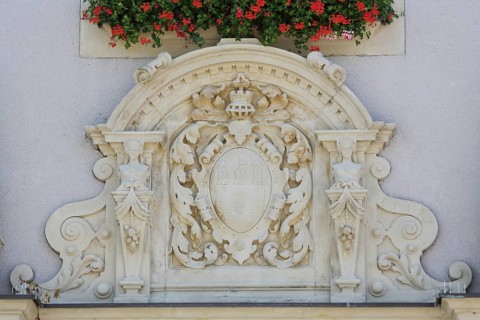 City coat of arms with decorations, relief, figures, town hall, market square, Schönebeck,