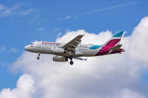 Aircraft approaching Stuttgart Airport. Aircraft registration number: D-AGWV, Eurowings, Airbus
