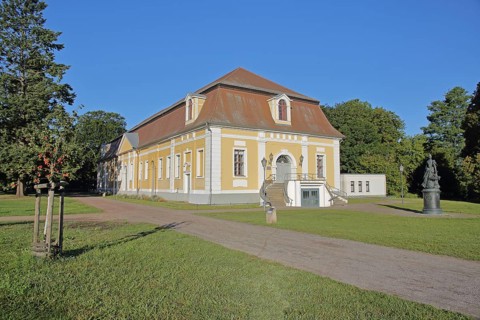 Baroque town hall and monument to Russian Tsarina and Empress Catherine the Great, castle garden,