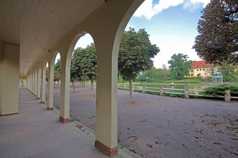 Colonnade in the spa park pond, Goethe Park, castle and pavilion, Bad Lauchstädt, Saxony-Anhalt,