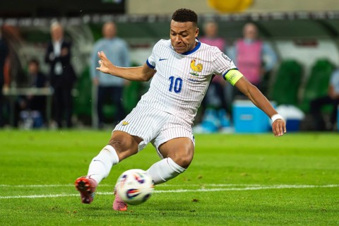 WROCLAW, POLAND - SEPTEMBER 5, 2025: Qualifications for FIFA 2026. Football match Ukraine vs France