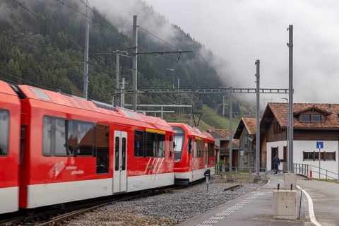 Metre-gauge electric low-floor multiple-unit trains of the Matterhorn-Gotthard Railway (MGB) ORION