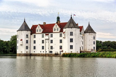 Glücksburg Castle, residential castle, moated castle with museum, Renaissance architecture,