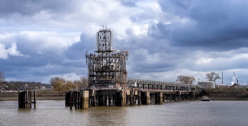 Oiltanking tank terminal at Kohlfleet harbour in Finkenwerder, Hamburg, Germany