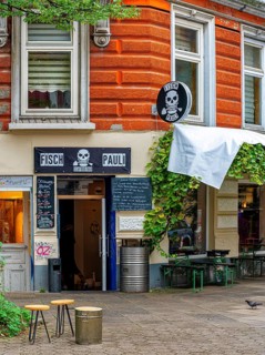 Graffiti on architecture in the Schanzenviertel Altona, Hamburg, Germany