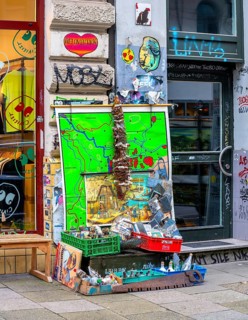 Graffiti on architecture in the Schanzenviertel Altona, Hamburg, Germany